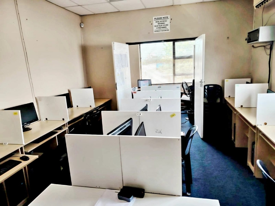 Commercial Property for Sale in Southernwood Eastern Cape